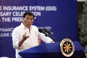 PRRD urges gov’t officials to give Pinoys respite from corruption